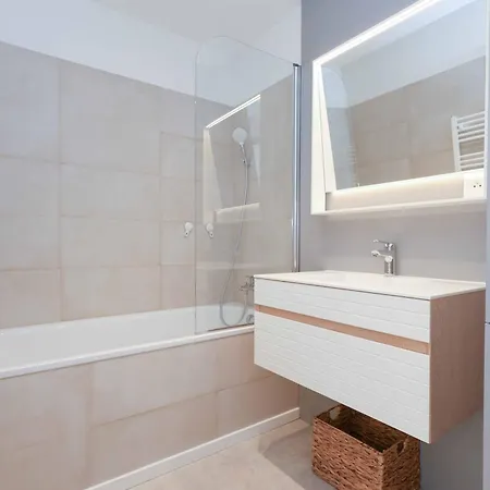 Peaceful Oldtown Free Parking 2-bedroom Apartamento
