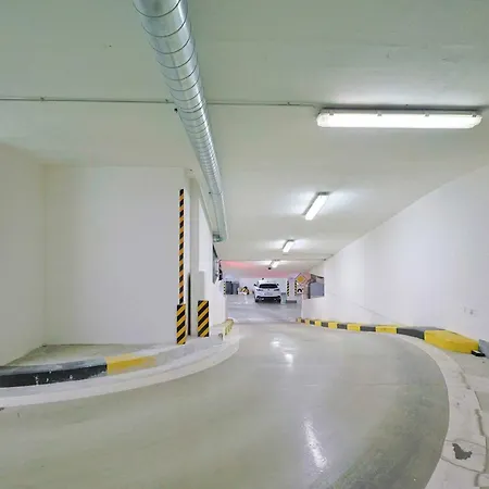 Peaceful Oldtown Free Parking 2-bedroom * Bratislava