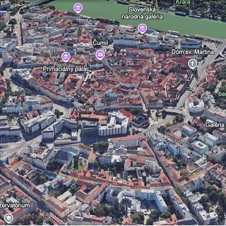 Peaceful Oldtown Free Parking 2-bedroom דירה ברטיסלאבה