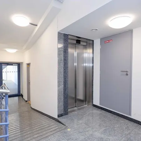 Peaceful Oldtown Free Parking 2-bedroom דירה