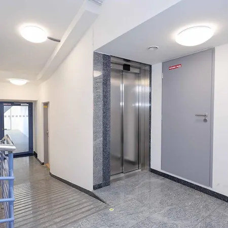 Peaceful Oldtown Free Parking 2-bedroom Apartamento
