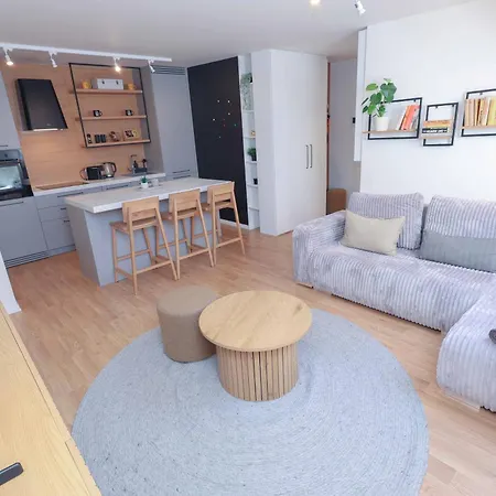 דירה Peaceful Oldtown Free Parking 2-bedroom ברטיסלאבה