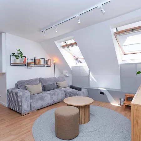 Peaceful Oldtown Free Parking 2-bedroom ברטיסלאבה