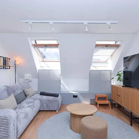 Peaceful Oldtown Free Parking 2-bedroom 布拉迪斯拉发