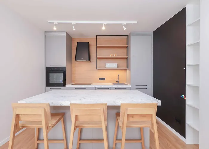 Peaceful Oldtown Free Parking 2-bedroom *