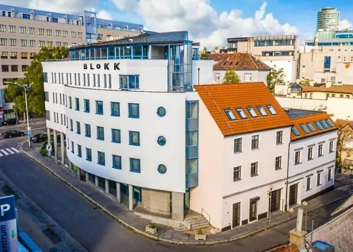 Peaceful Oldtown Free Parking 2-bedroom