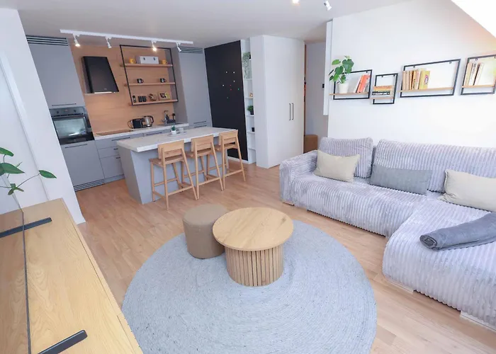 Apartment Peaceful Oldtown Free Parking 2-bedroom Bratislava