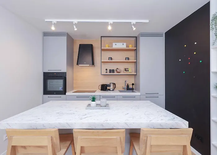 Peaceful Oldtown Free Parking 2-bedroom