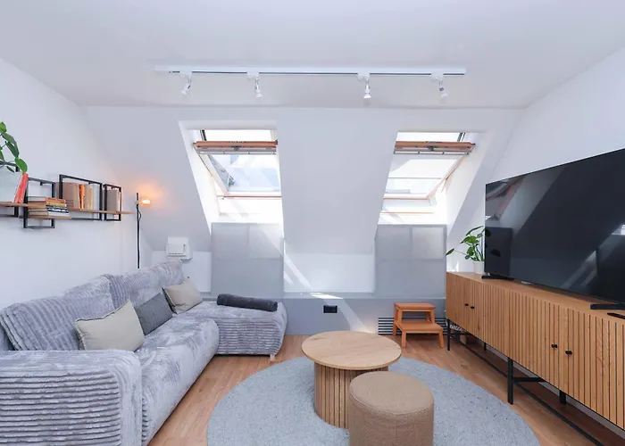 Peaceful Oldtown Free Parking 2-bedroom Bratislava