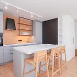 Peaceful Oldtown Free Parking 2-bedroom * براتسيلافا
