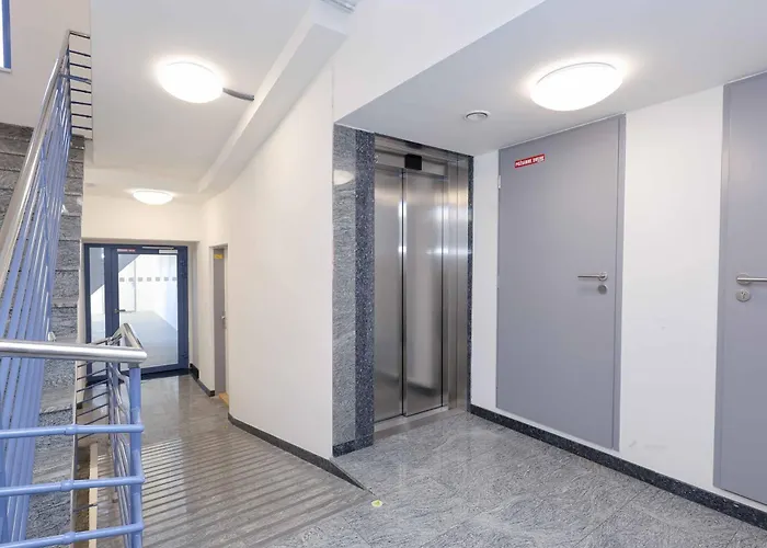 Peaceful Oldtown Free Parking 2-bedroom Appartamento